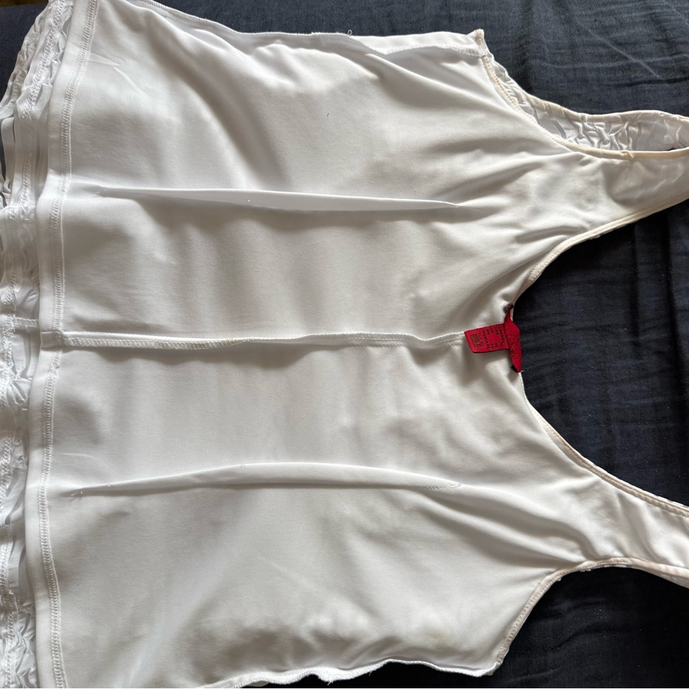 White dress-up duo. Tank and see-through over-jacket. Rhinestones on the cuffs. - Picture 9 of 14
